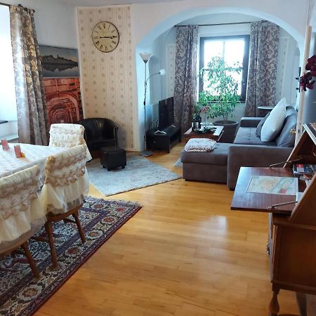 Schloss Weichs Zu Regensburg Mit 2Schlafzimmer Parkplatz Internet 75Qm Zentrum Luaran gambar