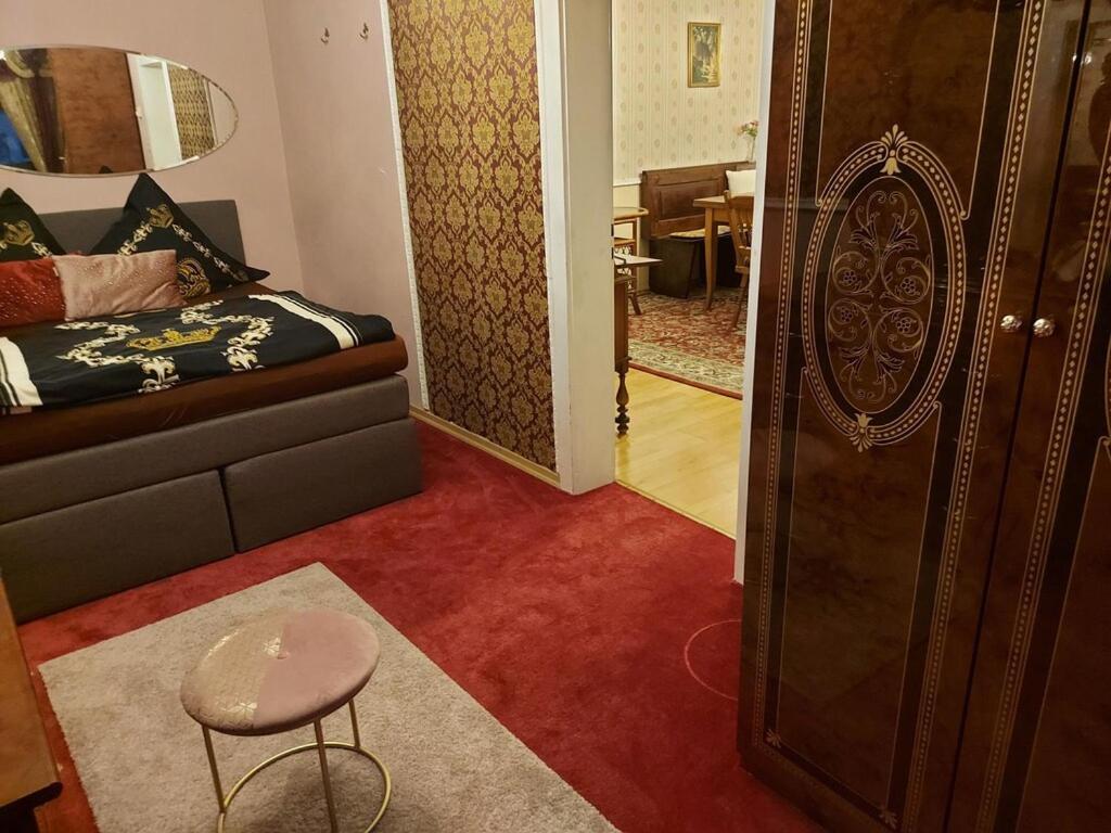 Schloss Weichs Zu Regensburg Mit 2Schlafzimmer Parkplatz Internet 75Qm Zentrum Luaran gambar
