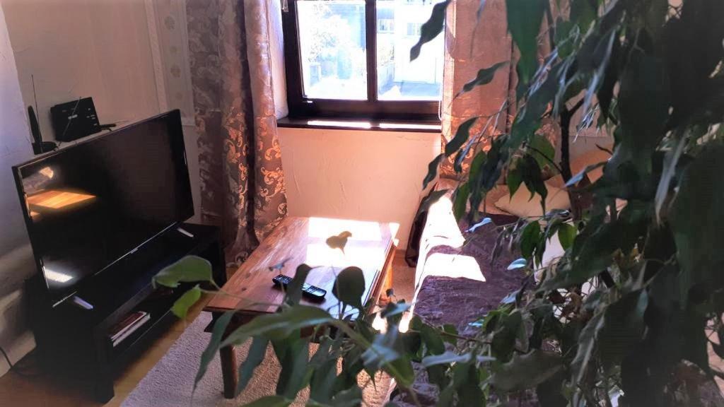 Schloss Weichs Zu Regensburg Mit 2Schlafzimmer Parkplatz Internet 75Qm Zentrum Luaran gambar